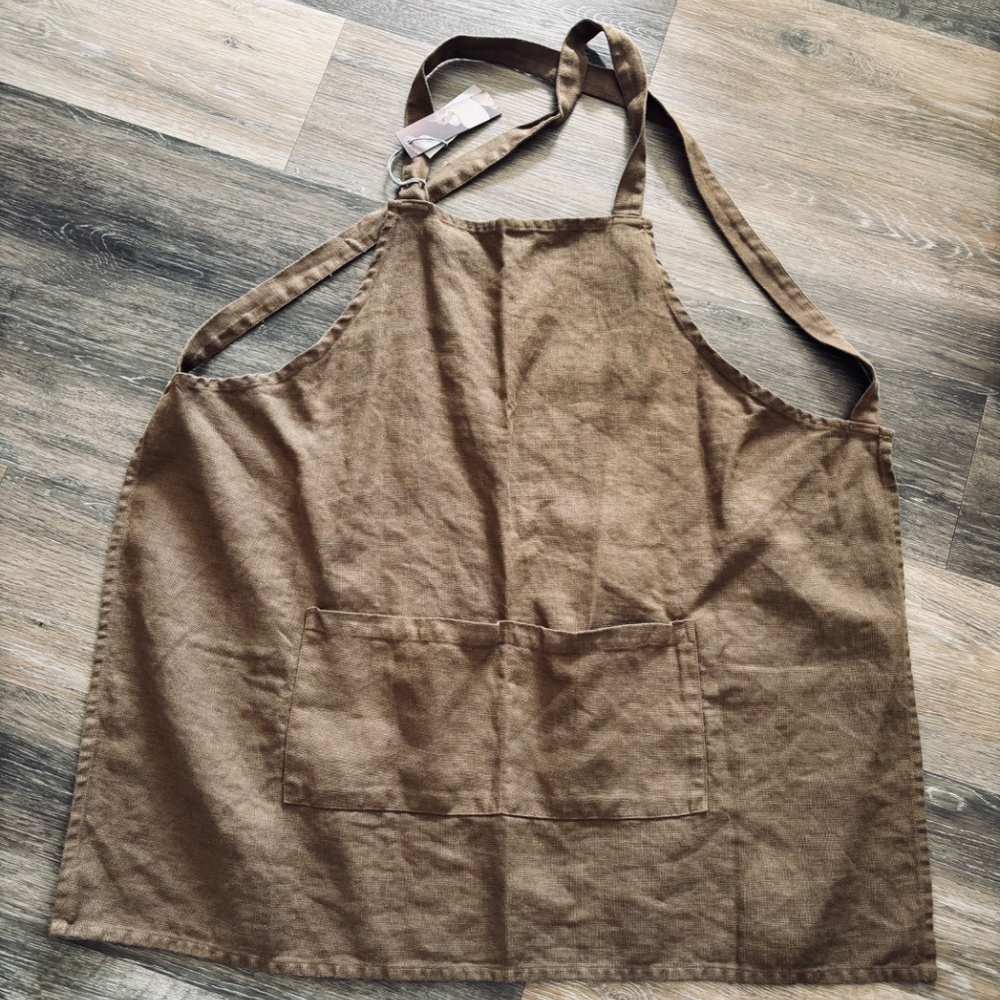 LINEN APRON